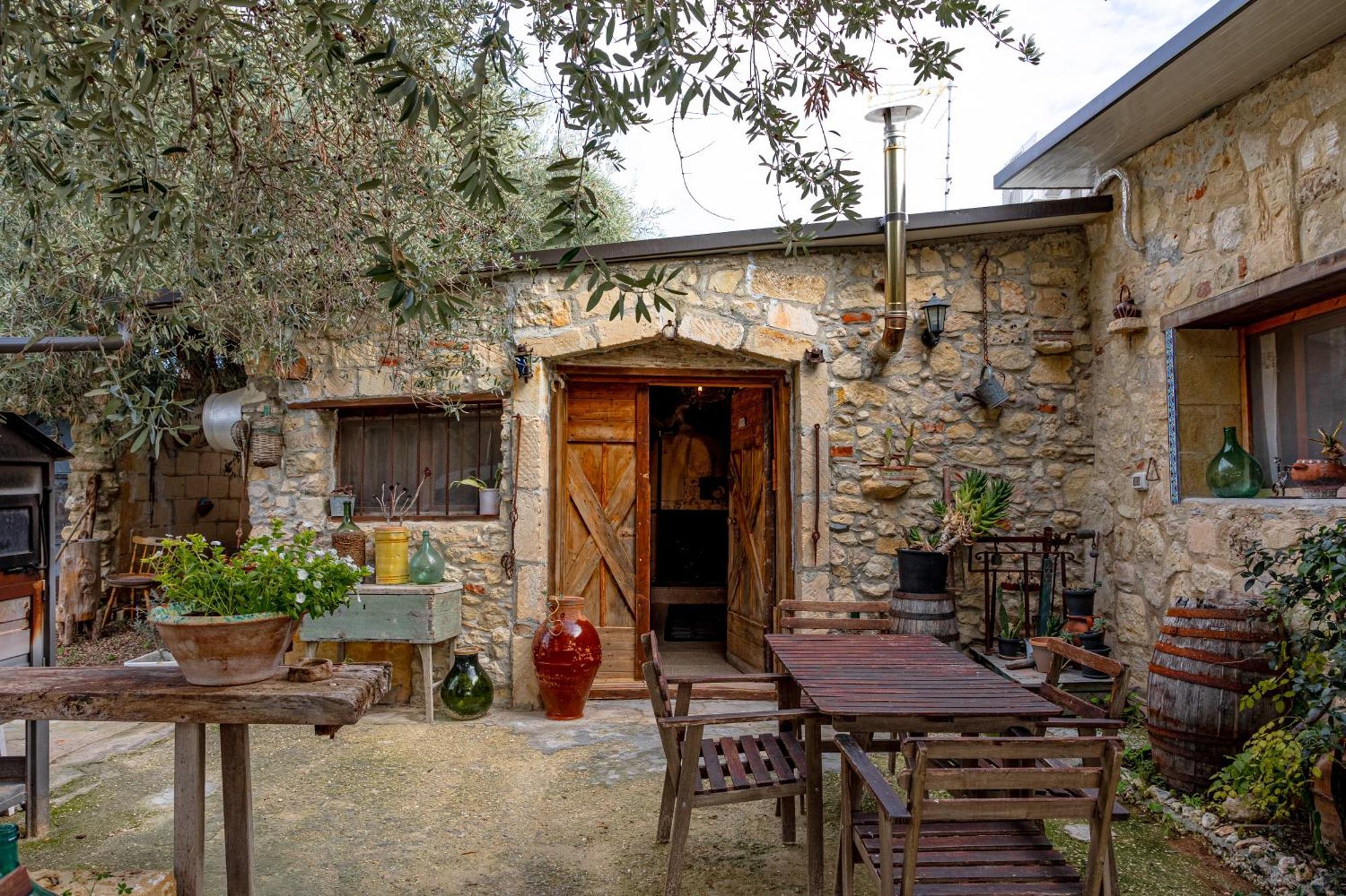 Masseria Usamborgia Noto Kültér fotó